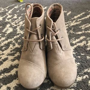 Tan Toms Wedge Booties Size 7.5W